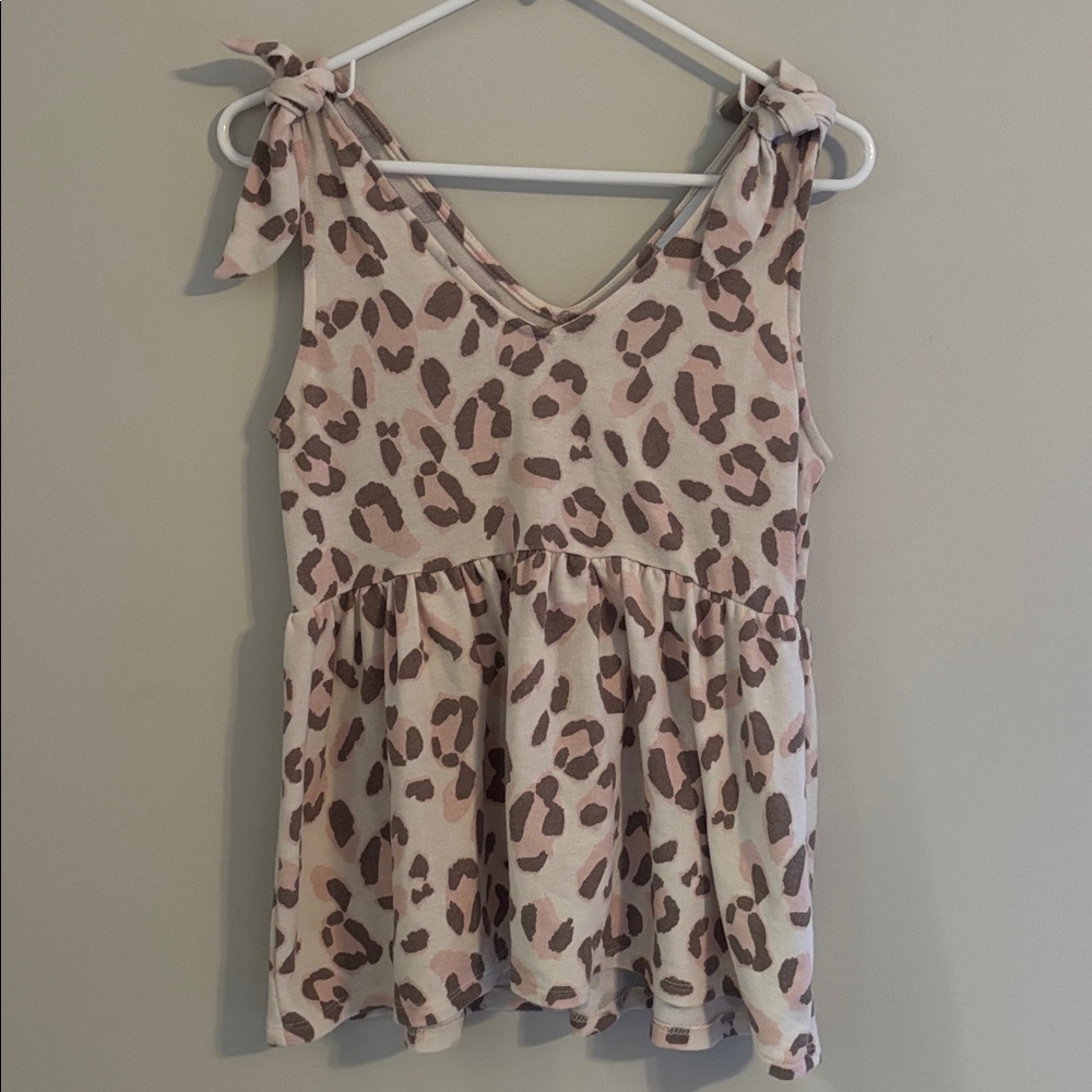 Leopard Print Sleeveless Top